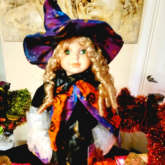 Black Magic Woman - Picture 3 of 6